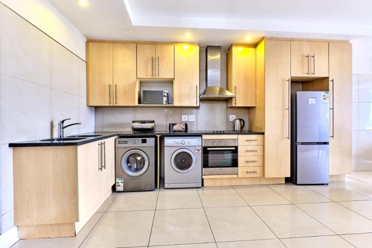 Sandton Serviced Apartments@Hydro Johannesburg Phòng bức ảnh