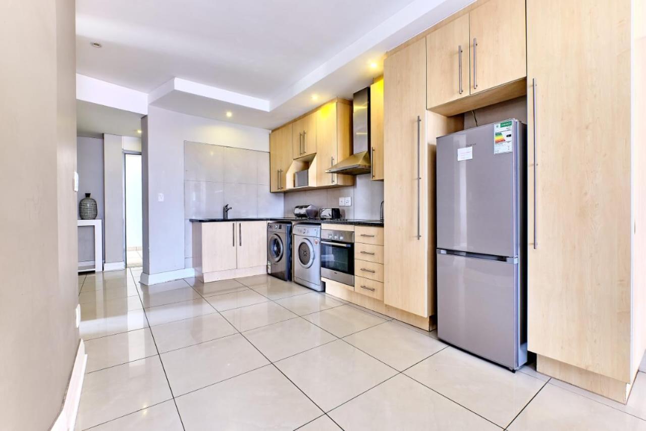 Sandton Serviced Apartments@Hydro Johannesburg Phòng bức ảnh